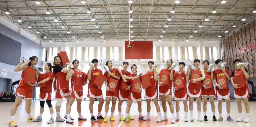 开云体育-双塔缺席，新人扛旗！女篮生死战前，宫鲁鸣的豪赌开始了